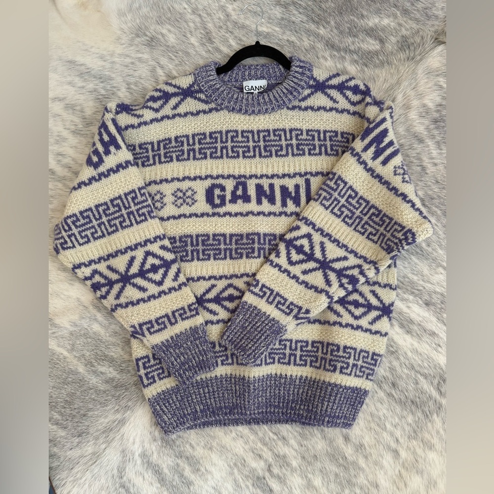 GANNI
patterned sweater